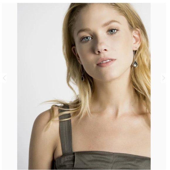 Kendra Scott | Carinne Drop Earrings ( Gold) - Picture 3 of 6